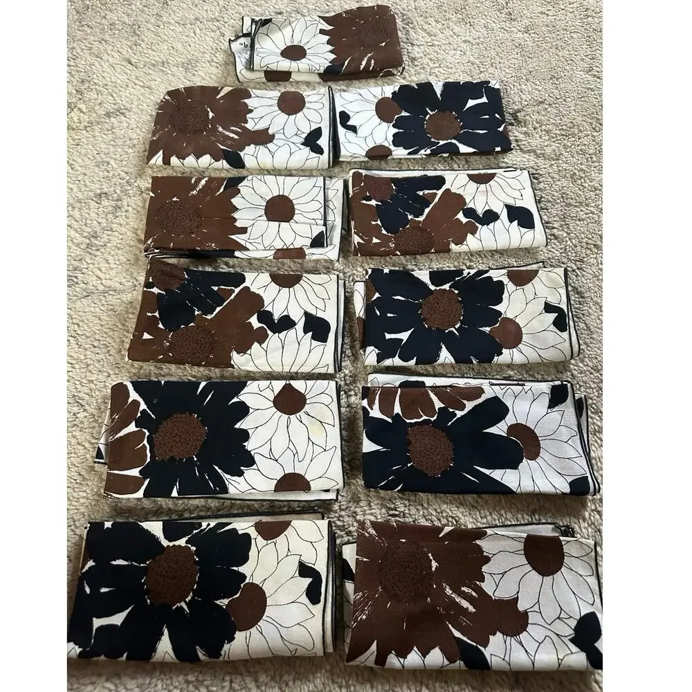 Vera Newman Napkins Set of 11 Floral daisies 16” Cotton brown white Mcm retro